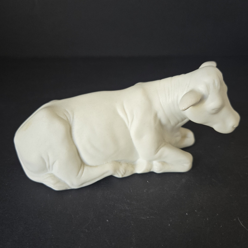 The Cow Avon Nativity Collectible 1987 Holiday Christmas Porcelain Figurine